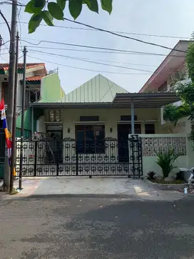 Rumah disewakan Duren Sawit