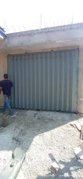 Pintu harmonika
