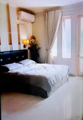 DIJUAL RUKO DI JL.KELINCI RAYA PASAR BARU LT.4,5X22m2 SEMI FURNISH