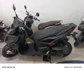 Jual beli vario 160 th2023 samping warung mas bro hairi motor s adam