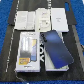 Samsung Galaxy A15 5G 8-256GB like new Ex grs resmi sein
