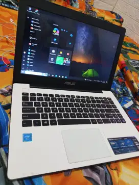Laptop Asus X453S Ram 8gb/500gb  .batre awet . Murah