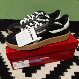 Reebok smash edge s black