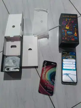 ZTE NUBIA MUSIC NFC