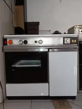 Kompor plus oven...