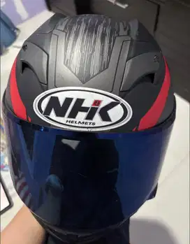 Helm NHK GP 1000