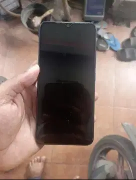 Vivo y19 6/128 Minus