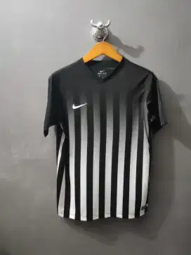 Jersey nike authentic football original preloved  running