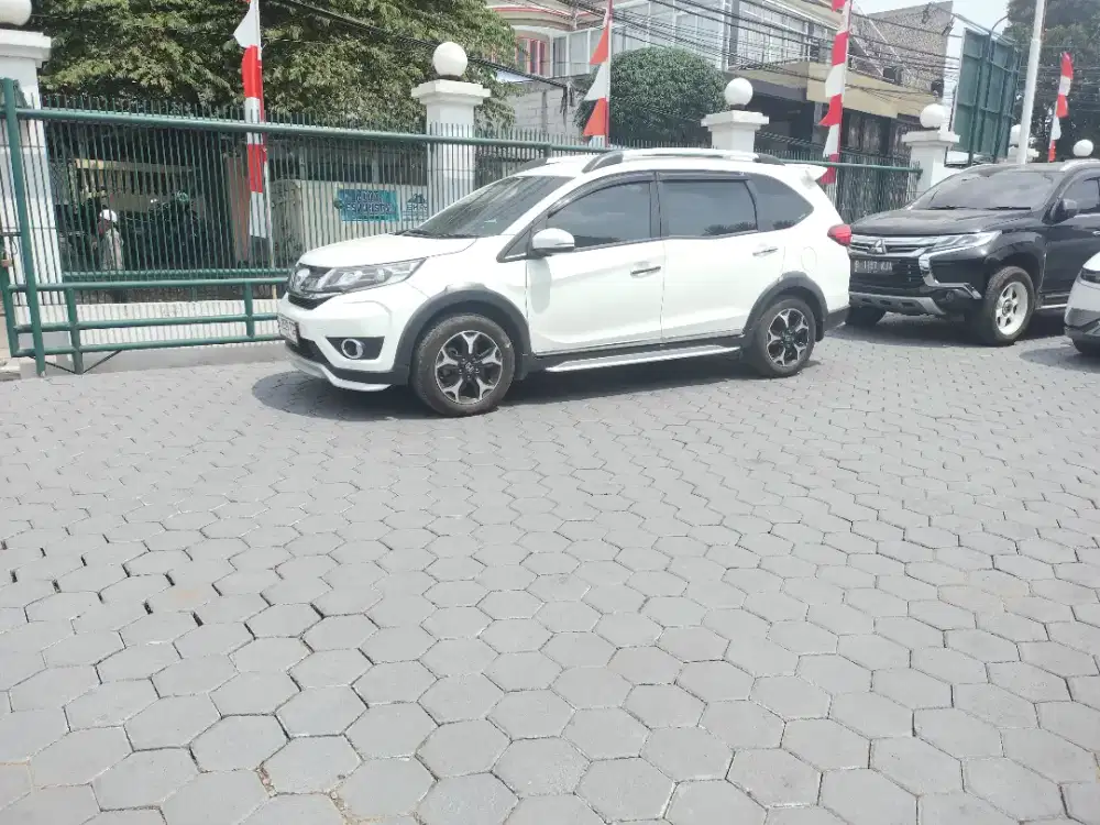 Honda BRV. E ivtec cvt Matic 2017