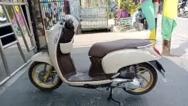 scoopy fi th 2014 mesin sehat body bagus