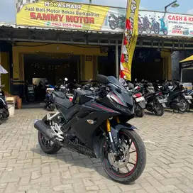 YAMAHA R15 VVA 2018 KM LOW