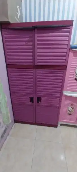 Lemari plastik bagus