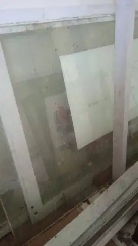 Di jual pintu kaca