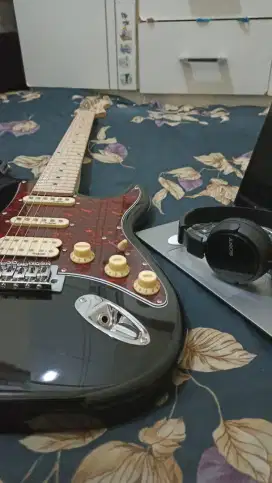 Gitar Elektrik Model Strat