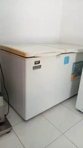 Chest freezer MODENA 300L