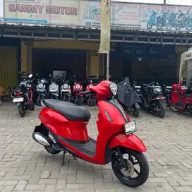YAMAHA GRAND FILANO NEO 2023