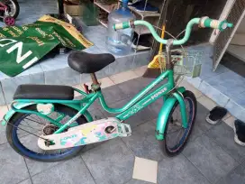 Jual sepeda anak perempuan size 20/18