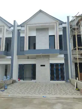 Rumah 2 lantai siap huni promo DP 0 %