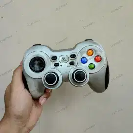 Gamepad Logitech F710 Wireless