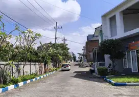Rukost Lokasi Hanya 3 Menit Kampus UMM Malang Okupansi Tinggi