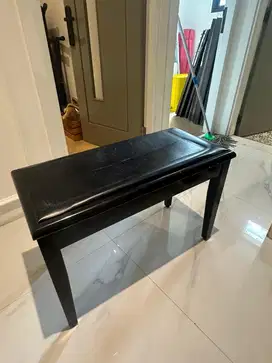 Bangku Piano Bekas