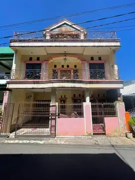 Rumah tingkat 3 cocok untuk kos kosan