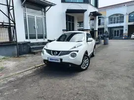 Pajak Panjang - NISSAN JUKE 1.5 RX RED INTERIOR BENSIN A/T 2013 PUTIH