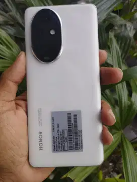 HONOR 200 PRO 12/512GB GARANSI ON 2026  juni KONDISI FISIK ISTIMEWA