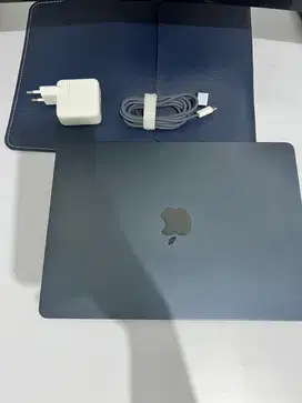 Macbook Air M3 ram 24/512 ibox garansi resmi