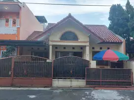 DI SEWAKAN RUMAH FULL FURNISHH DI MARGAHAYU BUAH BATU BANDUNG