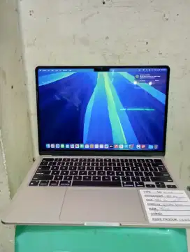 MacBook Air M3 2024
