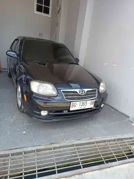 Jual Sedan Hyundai Avega 2009 Biru Metalik