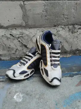 Sneaker nike air max tailwind 4