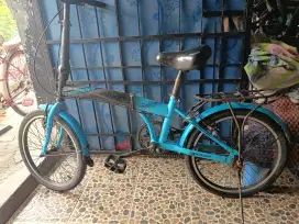 Sepeda Lipat Oddessy ukuran 20