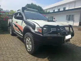 Dijual Mitsubishi Triton Double Cabin 4x4 2.8 MT 2014