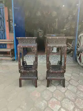 Sepasang Standing Pot Cina Tua – Kayu Swanci Asli