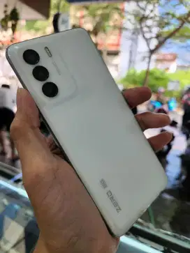 Infinix zero 5G 8/256
