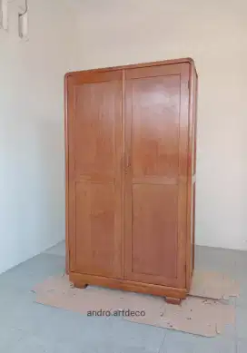 Lemari pakaian jadul 2 pintu