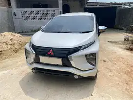 xpander exceed manual putih 2018