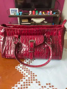 Tas Charles n Keith