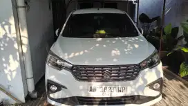 Ertiga GX 1500cc 2018,Putih, plat Karanganyar