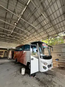 Dijual Cepat Toyota Dyna 130XT Long 30 Seat 2013