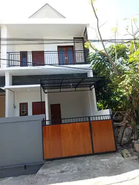 SALE!! RUMAH BARU CANTIK LT2 DI PEMOGAN DENPASAR SELATAN