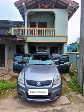Suzuki SX4 2009 Bensin
