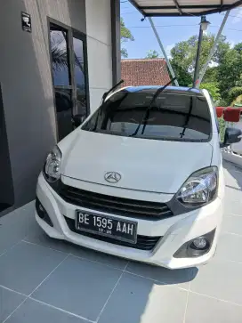 Ayla tangan pertama