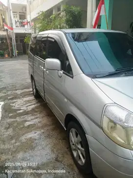 Nissan Serena 2004 Bensin