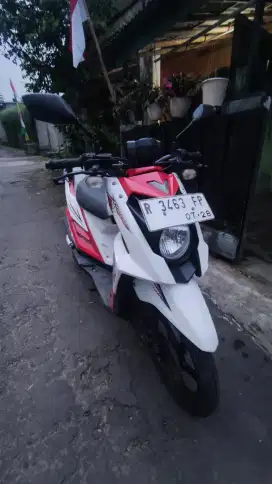 Yamaha X-Ride 2014