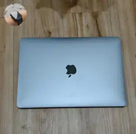 Macbook Pro 2020 i5 16/512 4 thunderbolts ports ex Digimap resmi