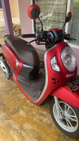 Di jual motor scoopy thun 2021.