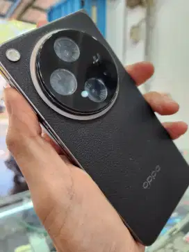 Oppo FOLD N3 LAYAR BELAKANG OFF
